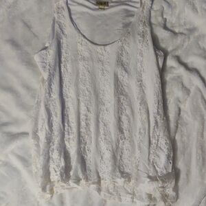 One World White Sleeveless Lace Top Size 1x